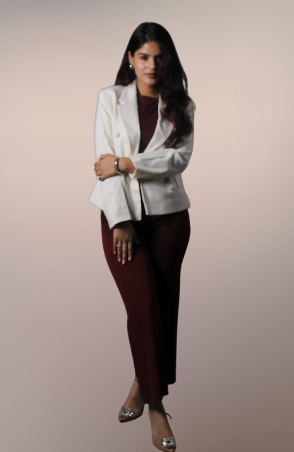 Women's Single Breasted Relaxed Fit Lapel Collar Full Sleeve Blazer - Image 2