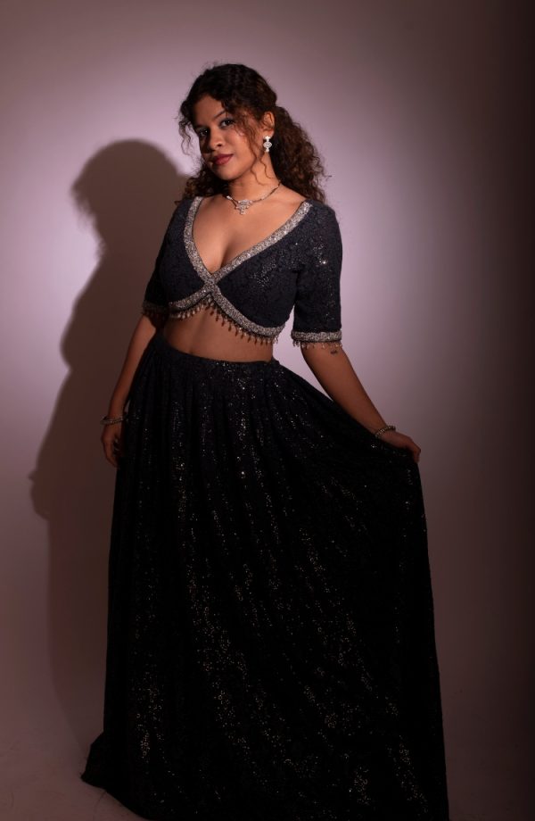 Black-4 - Image 3