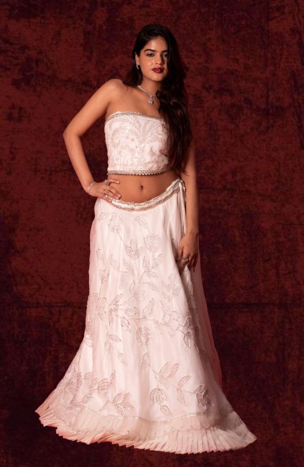 White Embroidery Lehenga Choli For Women - Image 2